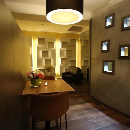 Szálloda Gate 13 - Innenstadt 4*