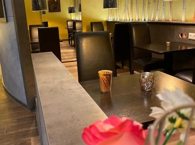 Отель Gate 13 - Innenstadt Аурих