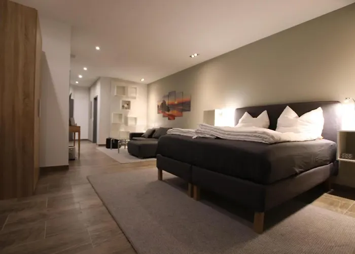 Gate 13 - Innenstadt Отель 4*