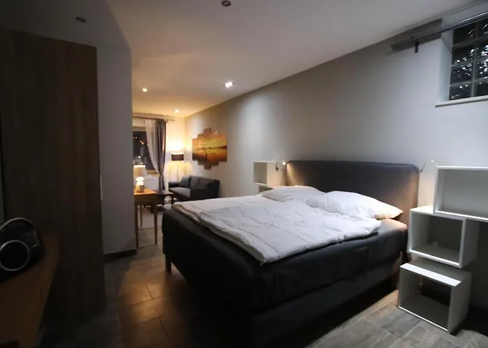 Gate 13 - Innenstadt Отель 4*