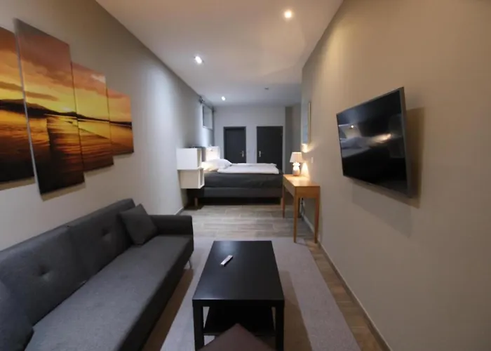 Отель Gate 13 - Innenstadt Аурих