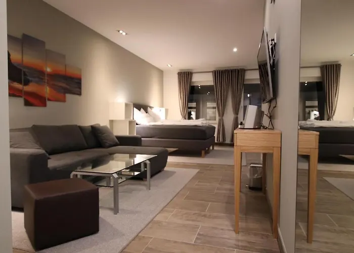 Gate 13 - Innenstadt Отель Аурих