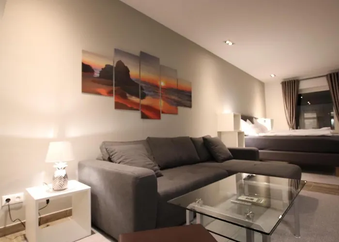 Gate 13 - Innenstadt Отель Аурих